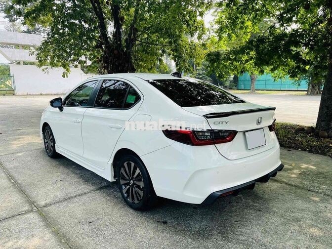 Honda City RS Trắng như mới.