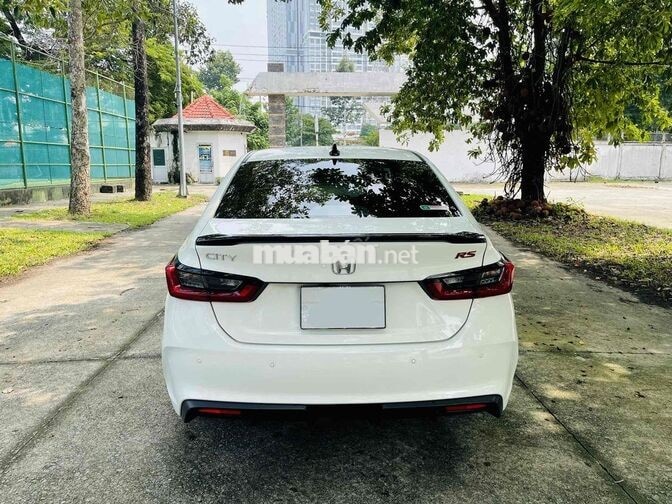 Honda City RS Trắng như mới.