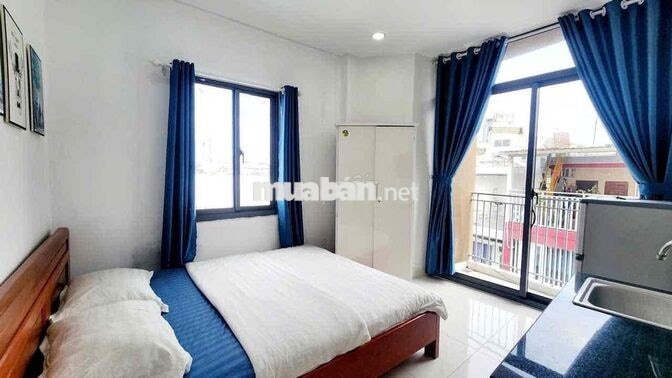 Ngay Bà Chiểu_Phú Nhuận_Bóc seal mới 100% phòng ban công rộng gần 30m2