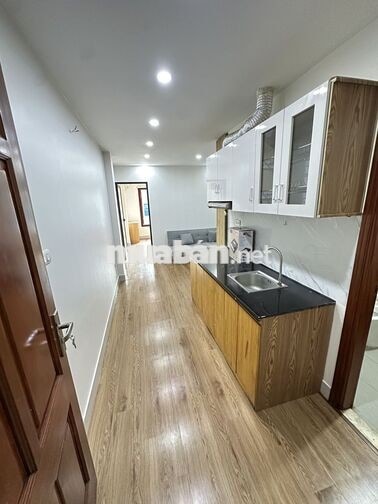 Chính chủ cho thuê CCMN Full đồ, mới hoàn thiện,có ban công,thang máy 