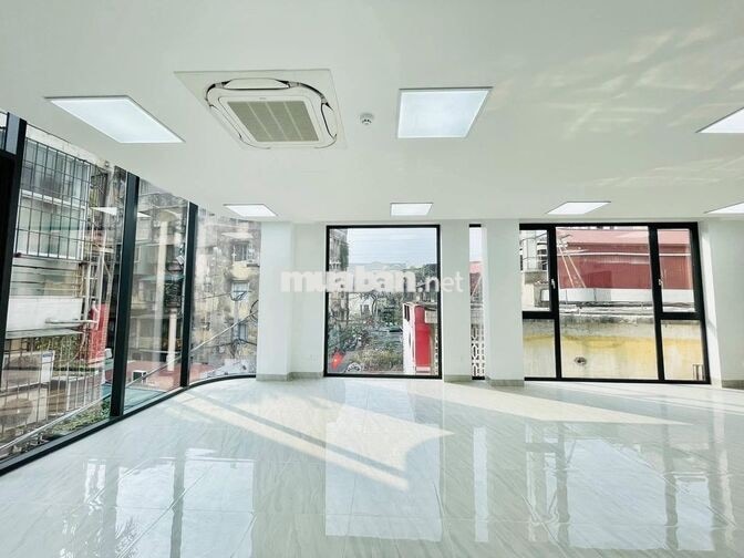 Cho thuê văn phòng Nguyễn Văn Tuyết 110m2 chỉ 17tr lô góc ngay mặt phố