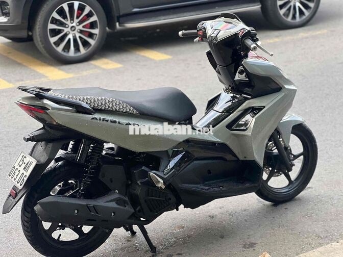 Honda Airblade Xám đỏ 2023