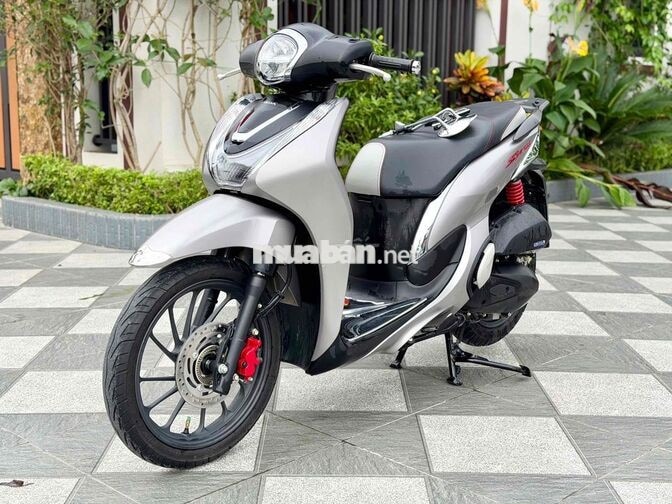 Honda SH Mode ABS 2025 Bạc