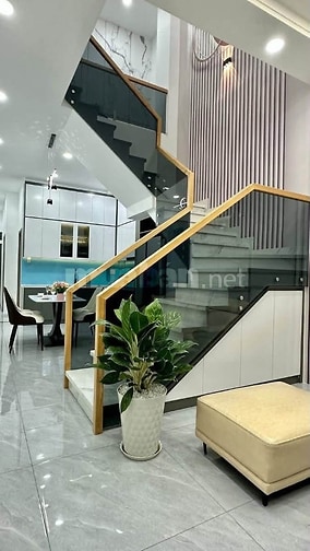 Chính chủ cần bán nhà gần chợ, xã Bà Điểm, sổ hồng riêng