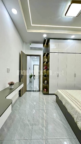 Chính chủ cần bán nhà gần chợ, xã Bà Điểm, sổ hồng riêng