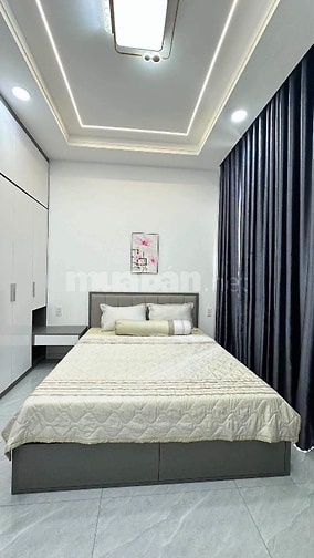 Chính chủ cần bán nhà gần chợ, xã Bà Điểm, sổ hồng riêng