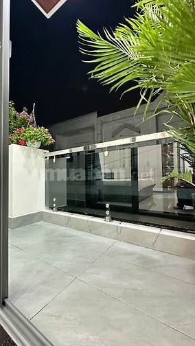 Chính chủ cần bán nhà gần chợ, xã Bà Điểm, sổ hồng riêng