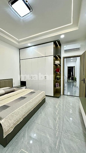 Chính chủ cần bán nhà gần chợ, xã Bà Điểm, sổ hồng riêng