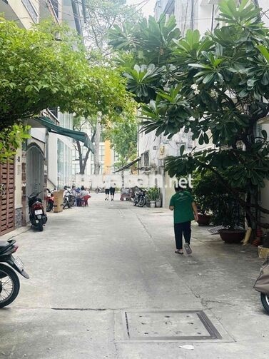 HXH 6m Đường 3/2 P11 Q10- 3,5x15m 5 tầng PN suốt 4WC- giá 20tr