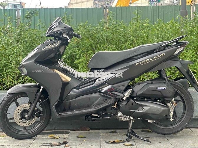 Honda Air Blade 125 4 Van 2023 Đen 11000 km