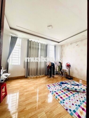 Cho Thuê Nhà DT 200m2 1Trệt 3Lầu 5Pn 4Wc Hẻm Xe Tải Đường TL 19, Q12