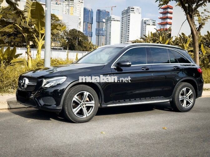 Mercedes-Benz GLC200 Black Edition 