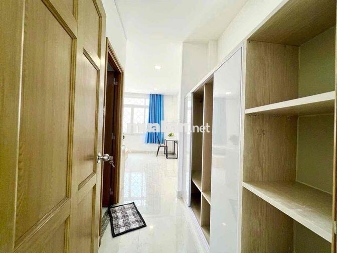 Studio cửa sổ trời full nội thất ngay gần nhà thờ Xóm Chiếu