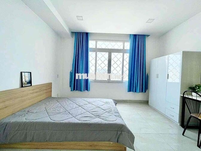 Studio cửa sổ trời full nội thất ngay gần nhà thờ Xóm Chiếu