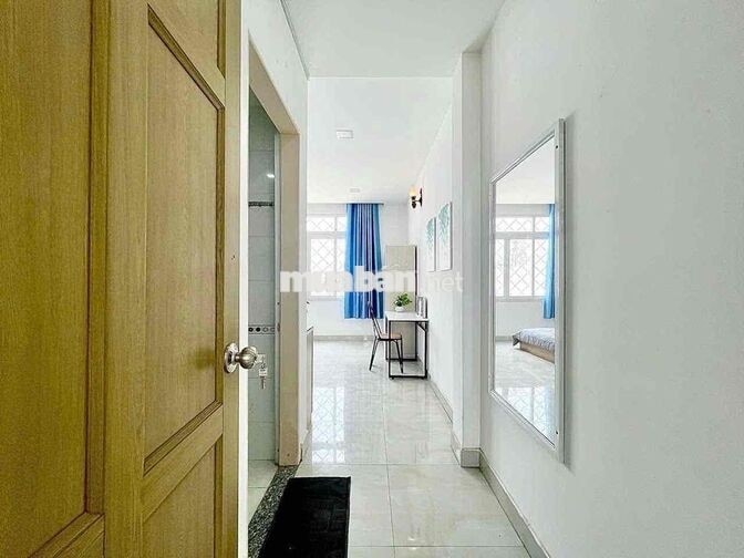 Studio cửa sổ trời full nội thất ngay gần nhà thờ Xóm Chiếu