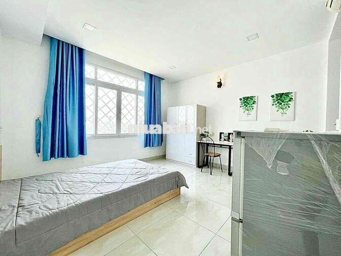 Studio cửa sổ trời full nội thất ngay gần nhà thờ Xóm Chiếu