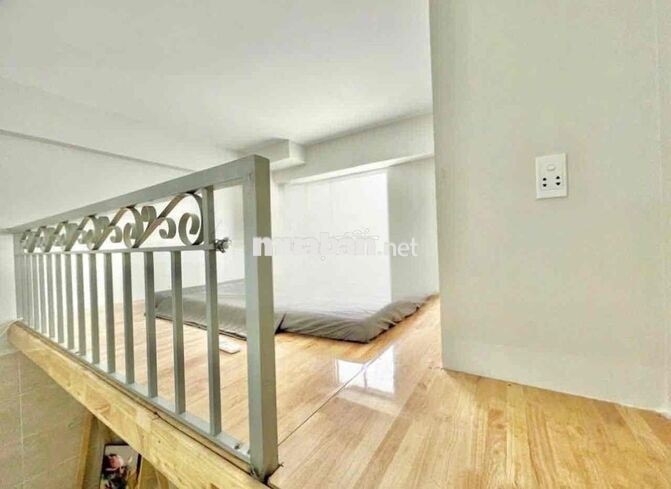 PHÒNG CÓ GÁC CAO CẤP NGAY ÂU CƠ - GIÁP QUẬN 11, GẦN ĐH BÁCH KHOA