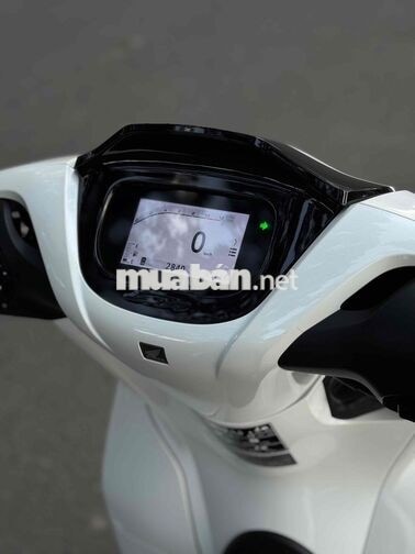 SH 125 ABS 2026 Trắng 2000km chính chủ