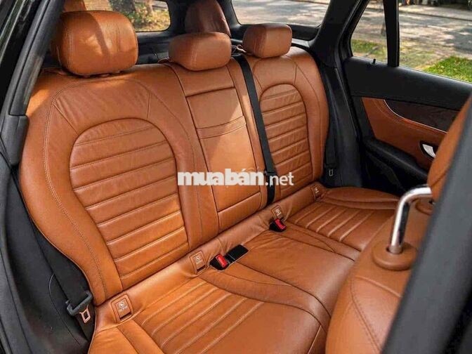 Mercedes GLC300 4Matic 2018 Đen - Nâu