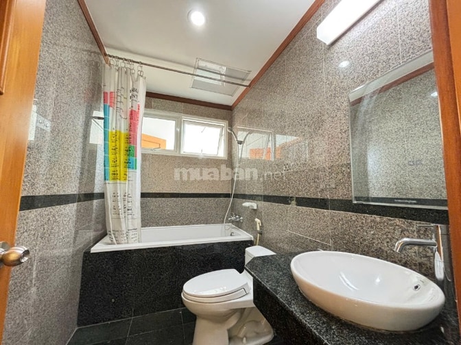 Cần cho thuê căn hộ 3PN tại chung cư Phú Hoàng Anh, Nhà Bè (sát Q7)