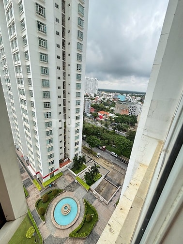 Cần cho thuê căn hộ 3PN tại chung cư Phú Hoàng Anh, Nhà Bè (sát Q7)