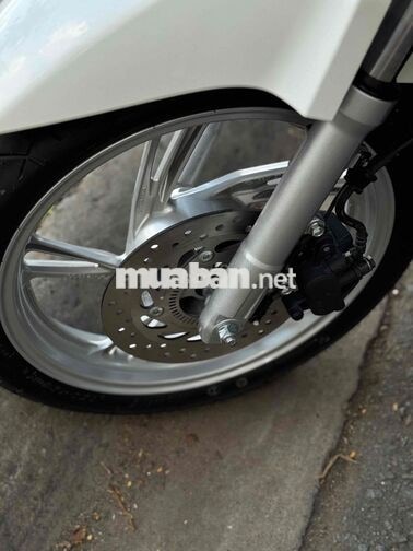 SH 125 ABS 2026 Trắng 2000km chính chủ