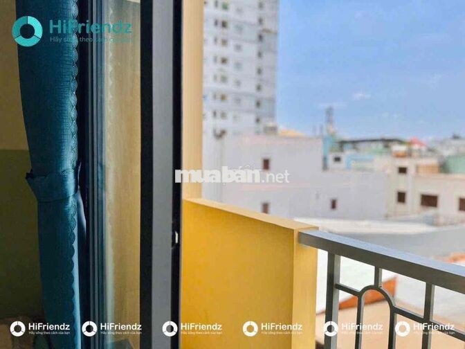 trống studio, tách bếp, bancol - ngay Lạc Long Quân q11