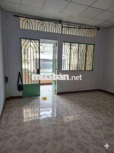 CHO THUÊ NHÀ HẺM 4 M cách MT 20 M đường Phú thọ hoà : 4 x 10 : 2 PN  