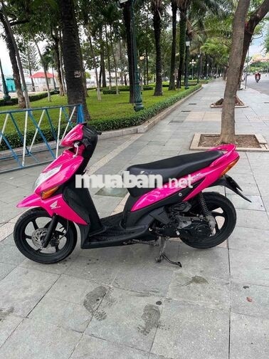 Honda Click Hồng