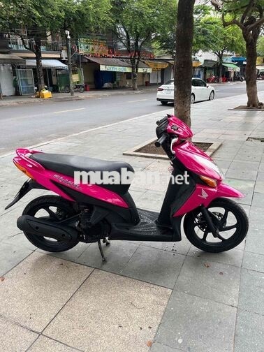 Honda Click Hồng