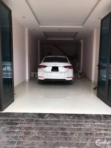 Bán nhà Phân Lô Nguyên Hồng 50m2x6t, tiện ở kinh doanh chỉ 24 tỷ
