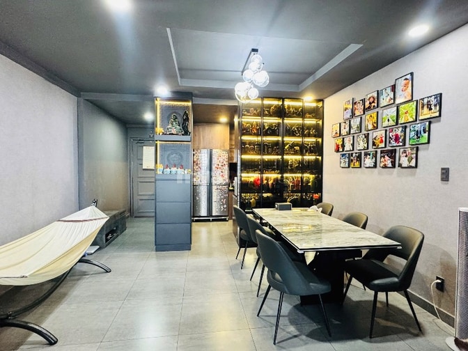 Căn hộ đã đầu tư thiết kế đẹp, vào là ở ngay, Căn góc 3 Phòng ngủ 