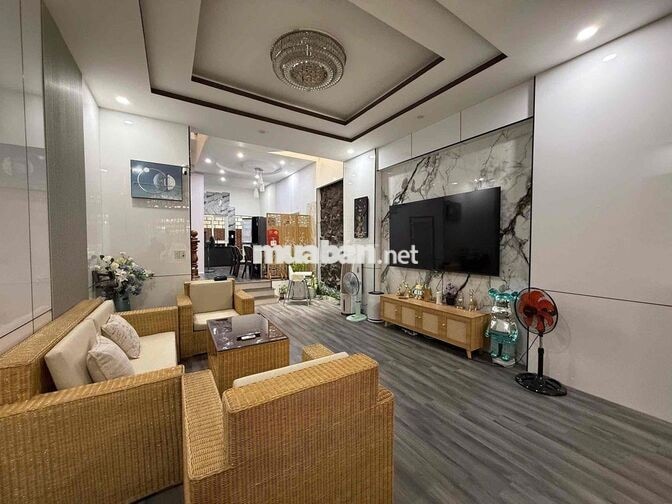 223 ✨ 🏡 CHO THUÊ NHÀ 3 TẦNG MẶT TIỀN Ỷ LAN NGUYÊN PHI