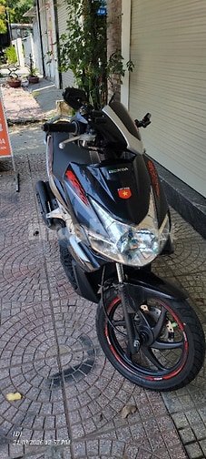 Honda Air Blade 2010, Đen Bạc. Phun xăng điện tử