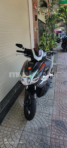 Honda Air Blade 2010, Đen Bạc. Phun xăng điện tử