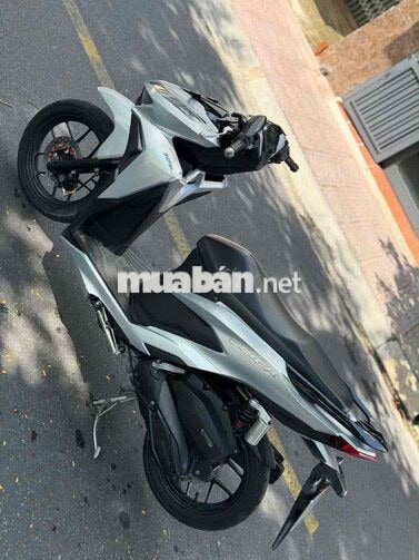 Honda Vario 125 mới 90% siêu đẹp