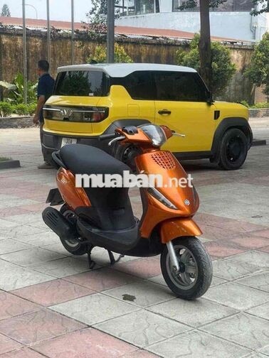 Piaggio Zip Cam