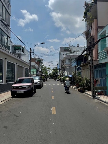 ( 17tr)Cho Thuê Nhà Mặt Tiền Sau Lưng Chợ Phạm Thế Hiển P4Q8