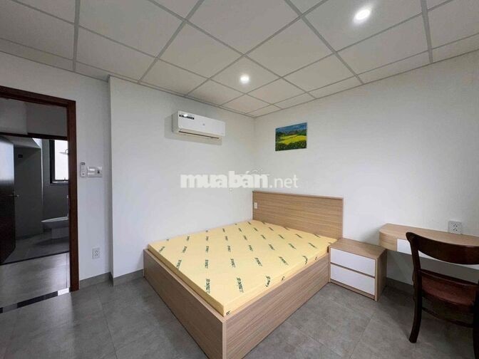 Căn Hộ 2 phòng ngủ Full nội thất, Sân thượng to, ngay trung tâm