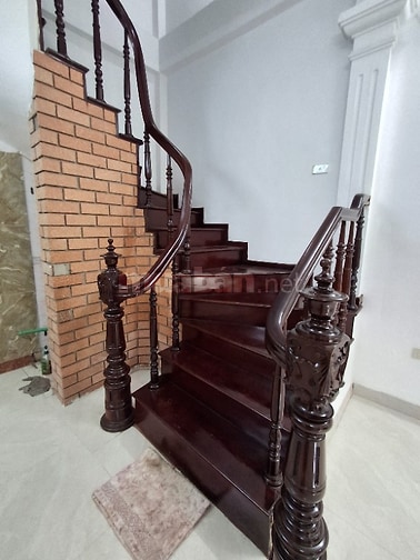 Cho hộ gia đình thuê nhà 4 tầng ngõ 426 Đường Láng