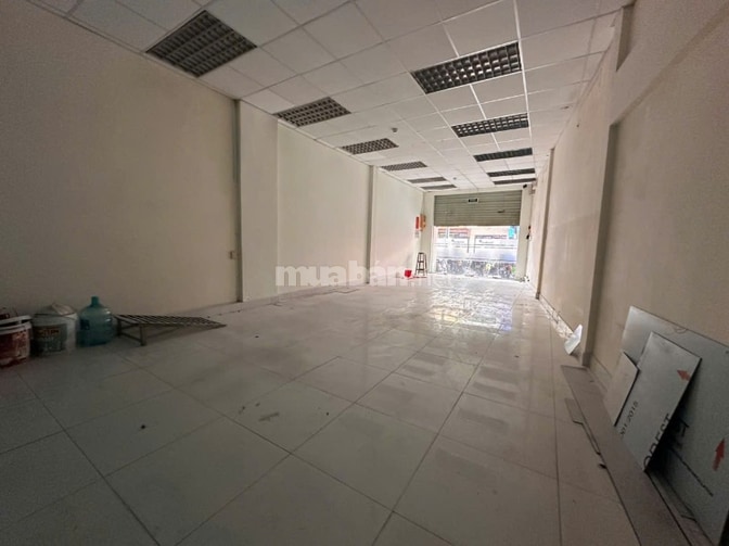 Cho thuê nhà nguyên căn 360 Hai Bà Trưng, Tân Định, Q1, giá 45tr/th