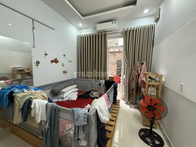 Nhà 3 Tầng mặt tiền đường số, KDC Phú Mỹ. Q7 