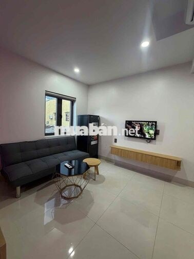 Phòng studio, cửa sổ trời_diện tích 35m2_hẻm 12 đào duy anh