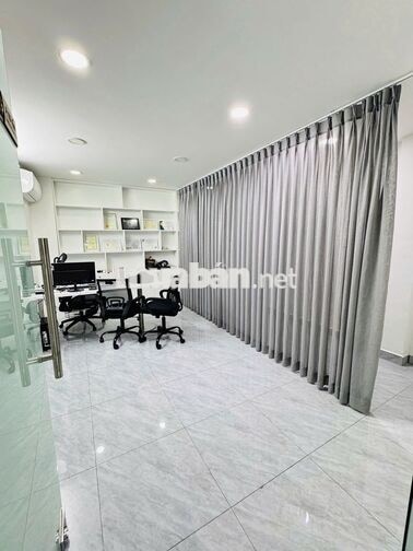 Cho thuê nhà khu Phan Xích Long, Phú Nhuận, ngang 4m dài 16m, 3 Lầu