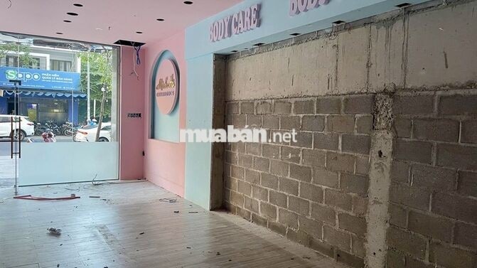 CHO THUÊ SHOPHOUSE CT4 MẶT TIỀN THÍCH QUẢNG ĐỨC GIÁ 25 TRIỆU/THÁNG