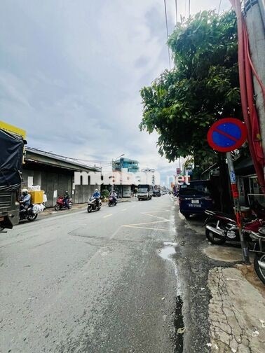 CHO THUÊ NHÀ MẶT TIỀN ĐƯỜNG NGUYỄN THỊ TÚ 9X24M 1L TRỆT THÔNG SUỐT