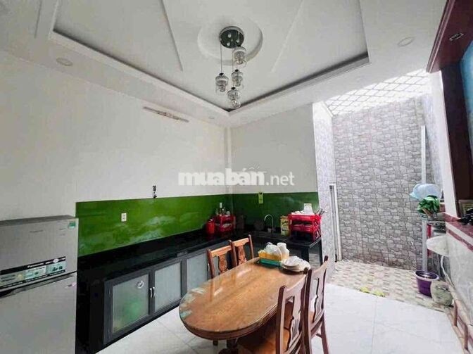 Trệt 3 lầu 4*15; 4pn 5wc sân thượng đg xe tải