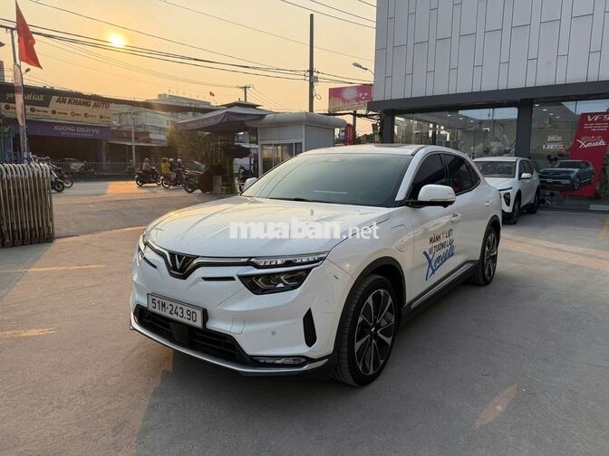 VinFast VF8 Plus 2025 Trắng Xe demo đẹp không lỗi