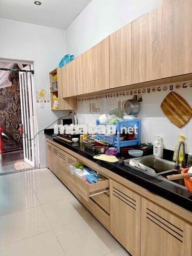 Bán nhà 3 Tầng mặt tiền đường số - KDC PHÚ MỸ. Q7 ( 90m2) Chỉ 10.390T