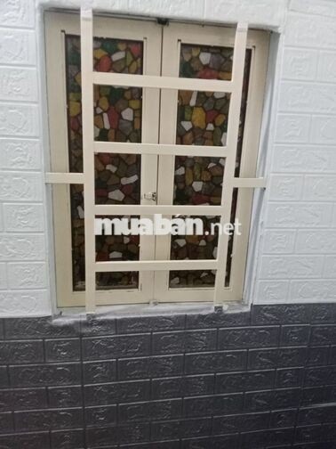 Cần tìm 01 bạn nam ở ghép , ưu tiên người làm công ty , văn phòng ...